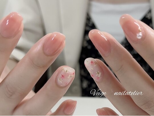 2025年冬】ピンク フラワー ハンドのネイルデザイン集｜人気順  