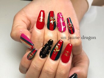 アン ジョーヌドラゴ/大人気☆ブランド風ネイル