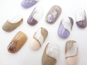 ネイルサロン クイール 小山店(NAIL SALON QUILL)/変形フレンチ＋ミラ―＋ラメ