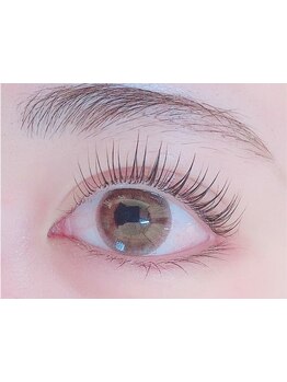 ナチュラル上品な目元にしたい