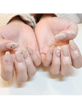 アイラッシュサロンアールツー(eyelash salon R2)/持ち込み　ワンホンネイル　韓国