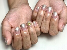 ラメグラデーションネイル