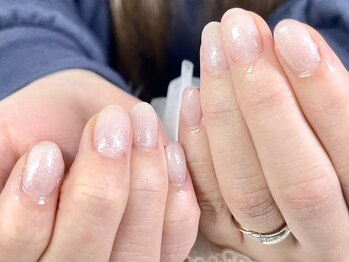 ウェリナ(Welina)の写真/【お手頃価格で指先をかわいく◇】お財布にも優しく満足度◎自爪を痛めないフィルイン対応♪色味の相談も！