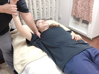 カンギトネリ(咸宜toneri)/肩周りの施術！