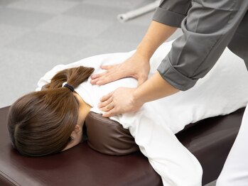 にしやま整骨院 鍼灸院 整体院の写真/つらさを当たり前にしない！あなたの体にじっくり向き合う本格整体。今こそ、自分の体を整えるときです◎