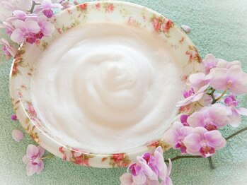 アロハ(ALOHA)の写真/お得なクーポンご用意◎1対1のお店だから初めての方でも安心！お肌のお悩み、お気軽にご相談下さい♪