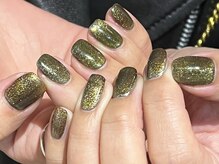 ノラ ミナミアオヤマ(NORA MINAMIAOYAMA)/deep green magnet