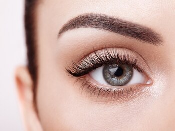 ロンドンラッシュ 丸井今井店(LONDON LASH)の写真/高持続◎LEDエクステ導入店！！マツエクを諦めていた方にもおすすめ♪メイク時間も時短で朝が楽に♪