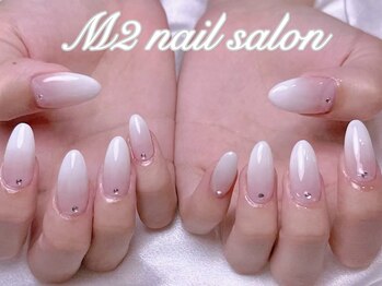 エムズ ネイルサロン(M2)/シンプルホワイトグラデーション