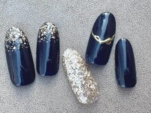 ターラ(Tara)/ゴールド×ネイビー