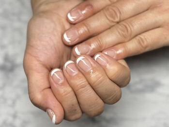 ナチュラリー エレガンス(Naturally ELEGANCE)/ネイル