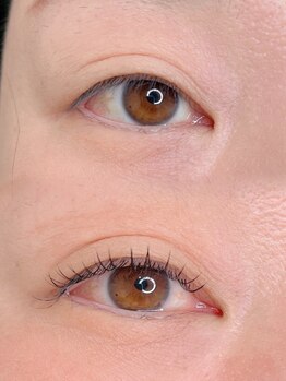 サロンシュシュ(salon Chou Chou)/フラットラッシュ　before after