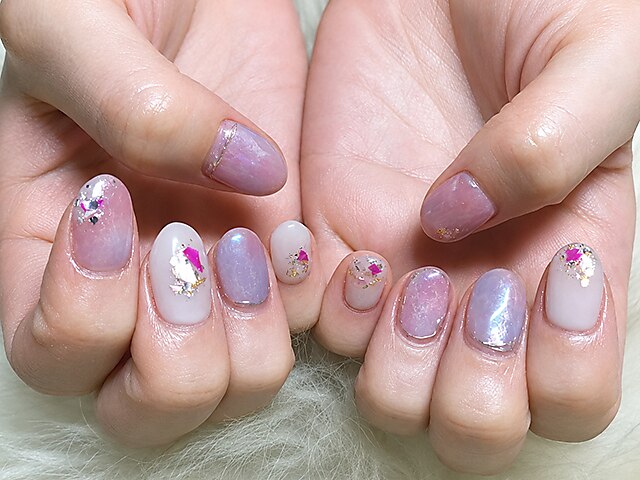 2026年夏トレンド】ニュアンス ピンク ハンドのネイルデザイン集｜人気