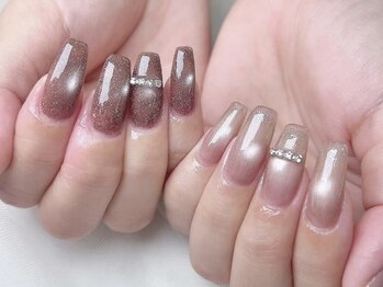 リッシュ(RICHE)の写真/自爪を削らないパラジェル認定サロン☆秋ネイルは上品に♪マグネットネイル・抜け感オフィスネイルもお任せ