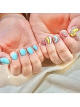 ビューティーフロア ビビット サロンアンドスクール(BEAUTYFLOOR vivid salon&school)/ちぐはぐうねうねネイル★