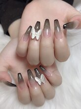 エム(EM)/黒グラ