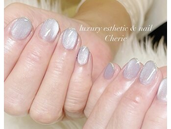 シェリエ(Cherie)/微粒子マグ×ラメフレンチ