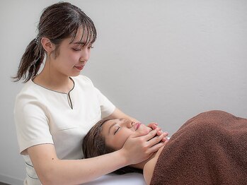 小顔整体研究所 KSラボ 自由が丘店/【小顔整体コルギ】