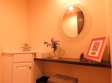 身体改革パーソナルジム トレーニ(TRAINI)/【内観】化粧室とトイレ