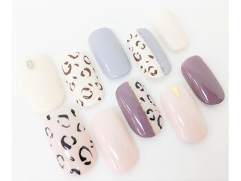 ネイルサロン クイール 小山店(NAIL SALON QUILL)/バイカラー+ヒョウ柄