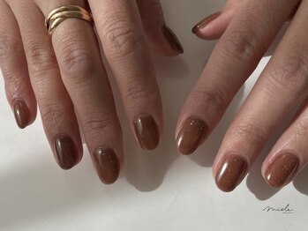 ミエレ(miele)/冬ブラウンフラッシュネイル