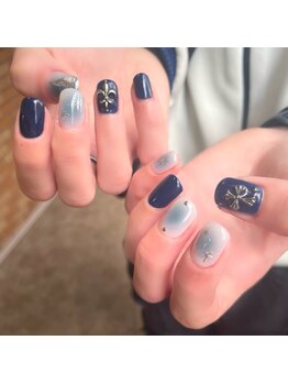 セクションプラス 吉祥寺(SECTION+)/個性派ネイビーネイル