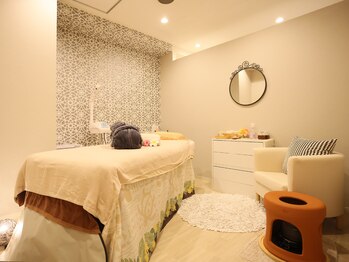 ヨガアンドリラクゼーションスパ コントレイル 北浜(CONTRAIL)