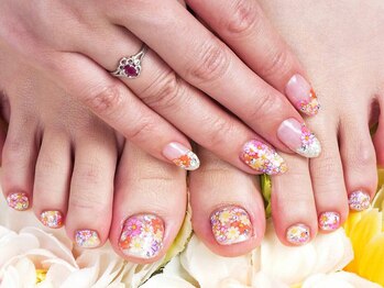 ネイルサロン 爪吉/お花の敷き詰め☆おそろネイル♪