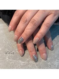 グレーとブルーラメのワンカラー