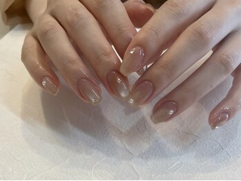 エイミー(amie)の写真/【お仕事などで派手なネイルができない方にも★】丁寧なケアと施術でモチの良さにも自信あり！