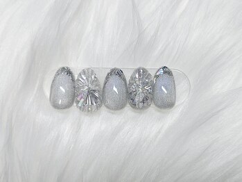 イング(+ Ing)/キラキラネイル