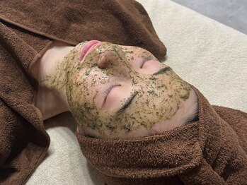 ダン(dan)の写真/【毛穴悩みを根本から改善】肌への負担が少ない為、敏感肌の方も施術可能★つるんとした陶器肌へ導きます♪