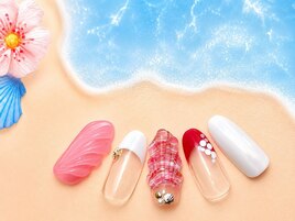 立体シェルとフレンチの夏ネイル