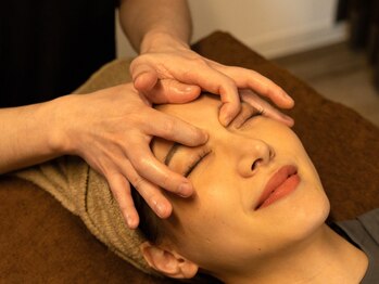腕利きのほぐし 八王子店の写真/携帯やPCによる眼精疲労の解消に★頭のツボも知り尽くした熟練プロ集団による施術が効く!ぐっすり快眠…♪