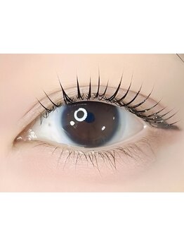 ナチュラル上品な目元にしたい