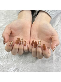 シャルム(Charme)/チェックネイル