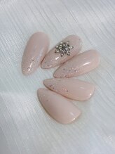 ティアラ(tiara)/雪の結晶ストーン♪