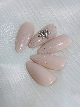 ティアラ(tiara)/雪の結晶ストーン♪