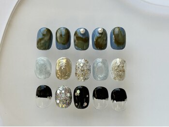 リリア ネイルサロン(Lilia Nail Salon)の写真/【毎月】サンプルを更新★フルアートとシンプルアートの2種のコースをご用意◎