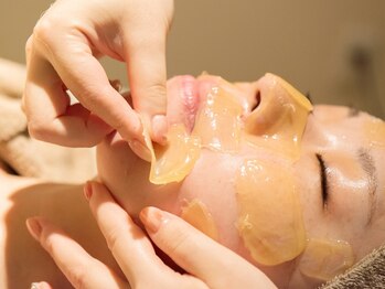 オーノ(Ohno)の写真/最高の艶肌/産毛・角質を除去し、透明感とつるすべ毛穴をGET出来る最新フェイシャルワックス≪マツヤニ≫