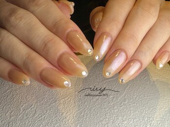 アイヴィー(IVY)/オーロラネイル