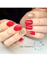 クリアー 日本橋小伝馬町(Clear)/ビビットな赤はいかが？