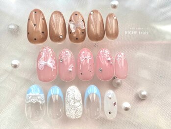 リッシュ トロワ(RICHE trois)の写真/今やりたい！ちゅるんと可愛い大人ワンホンも対応♪リボンネイル/ハートネイル/チークマグ/ホワイトパール