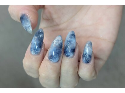 ネイルパキラ(nail pachira)の写真