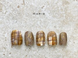 5)8000円 手描きネイル 1113e