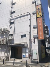 ナナ(NANA)/ビル横側(Bエントランス)