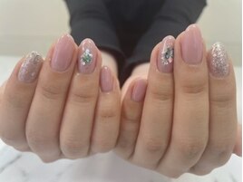 今月ネイル　シェル＆ラメ