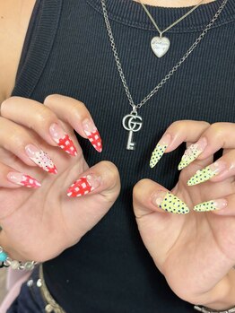 ウズ(UZU)/フレンチネイル