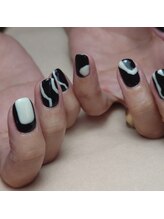 ネイルズ アメリ(Nails amelie)/モノトーン♪
