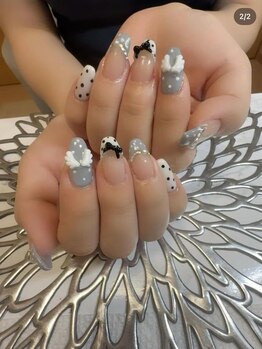 ネイル・アイメニューの同時施術が可能